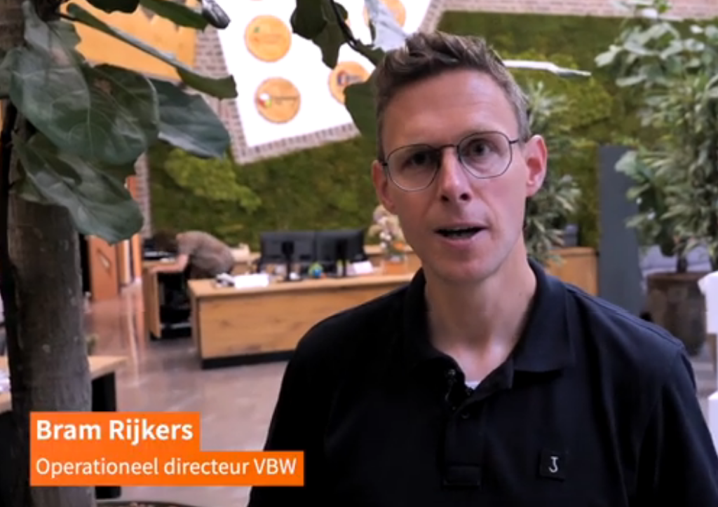 Bram Rijkers, Operational Directeur VBW in beeld in video over ontwikkeling van slimme kassa voor bloemisten